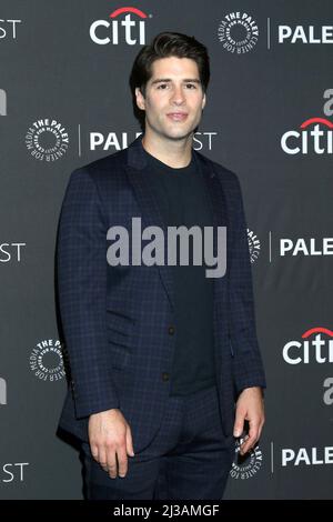 Los Angeles, California. 6th Apr 2022. Asher Grodman agli arrivi per I FANTASMI E IL QUARTIERE di PaleyFest LA 2022, Dolby Theatre, Los Angeles, CA 6 aprile 2022. Credit: Priscilla Grant/Everett Collection/Alamy Live News Foto Stock