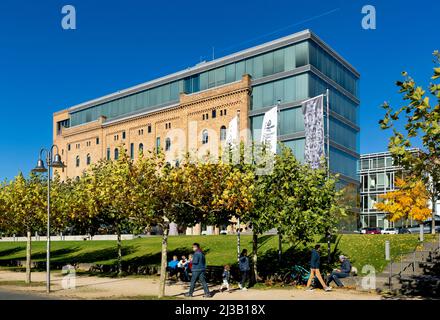 Rohmuehle, edificio di uffici e ristorante, ex fabbrica di cemento Portland, quartiere urbano Bonner Bogen, Bonn, Renania, Renania settentrionale-Vestfalia Foto Stock