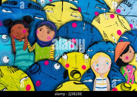 Graffiti anti-guerra a Lisbona. Contro la guerra in Ucraina. Nessuna guerra Foto Stock