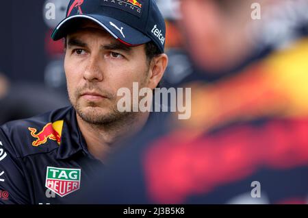 Melbourne, Australia, 07/04/2022, PEREZ Sergio (mex), Red Bull Racing RB18, ritratto durante la Formula 1 Heineken Australian Grand Prix 2022, 3rd round del FIA Formula uno World Championship 2022, sul circuito Albert Park, dal 8 al 10 aprile 2022 a Melbourne, Australia - Photo DPPI Foto Stock
