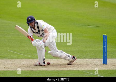 Josh De Caires di Middlesex batte durante il giorno uno della LV= County Championship Division due partite al Lord's Cricket Ground, Londra. Foto Stock