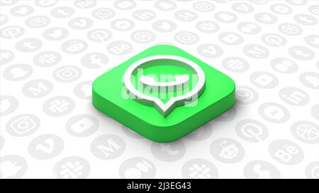 Astratto logo WhatsApp su sfondo bianco con simboli di siti web e social network popolari. Movimento. Logo Messenger. Solo per uso editoriale Foto Stock