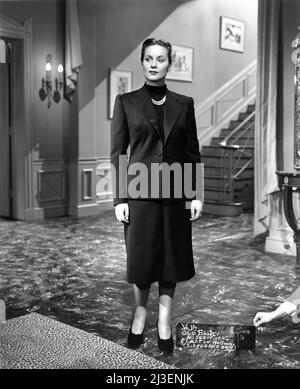 ALIDA VALLI Costume Test riferimento ancora per il CASO PARADINE 1947 regista ALFRED HITCHCOCK romanzo Robert Hichens adattamento Alma Reville sceneggiatura David O. Selznick musica Franz Waxman costume design Travis Banton Vanguard Films / Selznick International Pictures Foto Stock