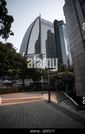 Asok Montri Road aka Soi Sukhumvit 21 Bangkok Thailandia Foto Stock