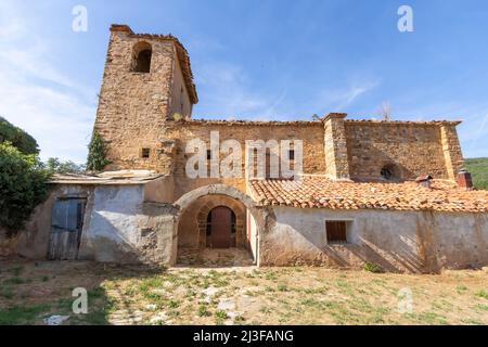 Chiesa Parroquia Católica De Santiago Apóstol nella città di Taniñe, provincia di soria, Spagna. Foto Stock