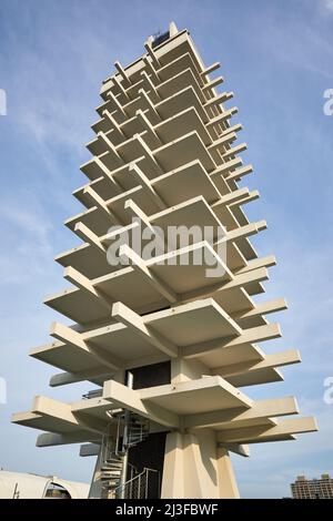 Torre di controllo (Yoshinobu Ashihara) da Komazawa Olympic Park Stadium, costruita per il 1964 Olimpiadi di estate a Tokyo in Giappone Foto Stock