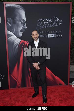 Michael Mando alla Premiere della CHIAMATA MIGLIORE di AMC SAUL Sesta e Stagione finale tenuta al teatro di Legion di Hollywood, CA giovedì, il?April 7, 2022. (Foto di Sthanlee B. Mirador/Sipa USA) Foto Stock