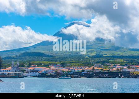 Porto di Madalena sull'isola di Pico delle Azzorre, Portogallo. Foto Stock