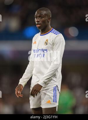 06 Aprile 2022 - Chelsea v Real Madrid - UEFA Champions League - Quarter Final - First leg - Stamford Bridge Ferland Mendy durante la partita a Stamford Bridge Picture Credit : © Mark Pain / Alamy Live News Foto Stock