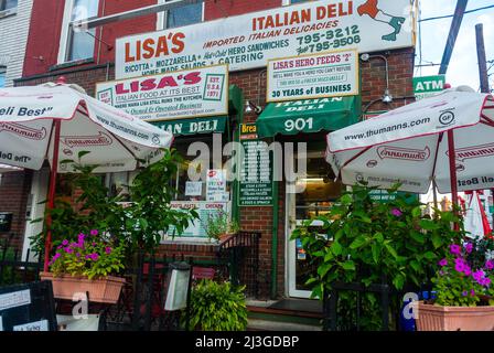 Hoboken, New Jersey, Stati Uniti, specialità gastronomiche tradizionali italiane, negozio di gastronomia, segni, sobborgo di New york, estate Foto Stock