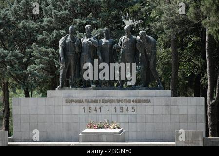 TREBINJE, BOSNIA-ERZEGOVINA - 09 LUGLIO 2018: Memoriale della seconda Guerra Mondiale a Trebinje, Bosnia-Erzegovina Foto Stock