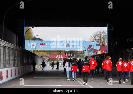 Roma, Italia. 08th Apr, 2022. Durante l'ePrix di Roma 2022, incontro 3rd del Campionato del mondo di Formula e ABB FIA 2021-22, sul circuito Cittadino dellâ&#X80;&#x99;EUR dal 8 al 10 aprile, a Roma, Italia - Foto: FR.d.ric le Floc'h/DPPI/LiveMedia Credit: Independent Photo Agency/Alamy Live News Foto Stock