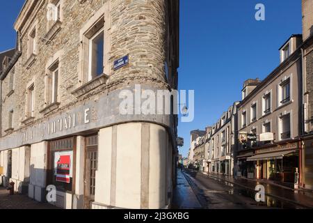 Francia, Manica, Cotentin, Cherbourg-Octeville, centro, Pontile Alexandre III, facciata dell'ex ufficio turistico, chiuso nel 2011 Foto Stock