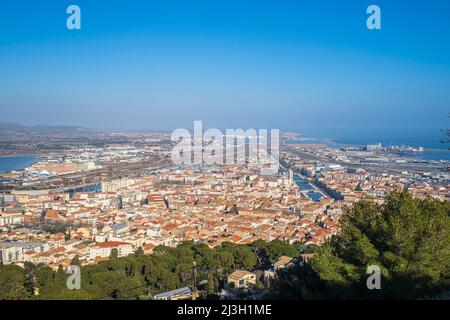 Francia, Herault, Sete, panorama sulla città da Mont Saint-Clair Foto Stock