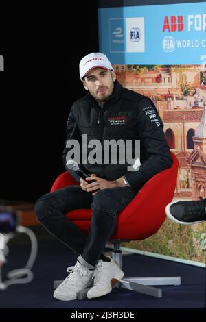 Antonio Giovinazzi durante la conferenza stampa del driver di Roma di Formula e Prix 2022 al Salone delle Fontane di Roma il 8 aprile 2022. (Foto di Paolo Pizzi/Pacific Press/Sipa USA) Foto Stock