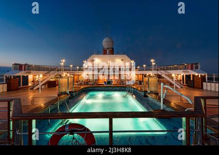 A bordo degli interni della nave da crociera di classe Cunard Vista, la Regina Vittoria. Foto Stock