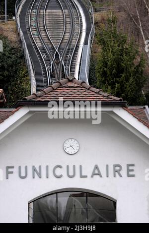 Svizzera, cantone di Friburgo, Friburgo, la funicolare collega la città alta alla città bassa dal 1899 Foto Stock