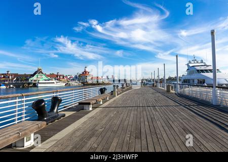 Shoreline Village a Rainbow Harbor a Long Beach, California. USA. Foto Stock