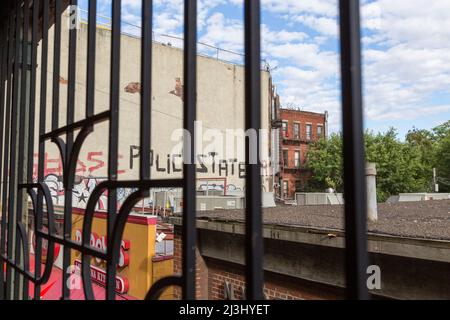 BROADWAY/MYRTLE AV, New York City, NY, USA, alla stazione della metropolitana di Myrtle Avenue a Brooklyn. LINEE J, Z, M. Foto Stock