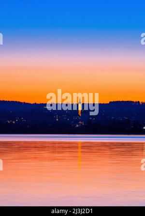 Tramonto vicino a Dießen am Ammersee, Fünfseenland, Baviera superiore, Baviera, Germania, Europa Foto Stock