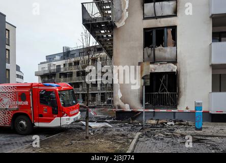 Fuoco rovinato, grande complesso residenziale di fuoco a Essen, Renania settentrionale-Vestfalia, Germania Foto Stock