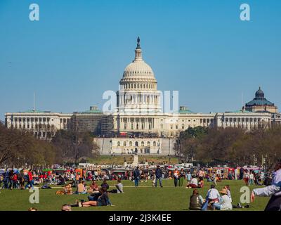 Washington DC, Apr 2 2022 - Vista pomeridiana del Campidoglio degli Stati Uniti Foto Stock