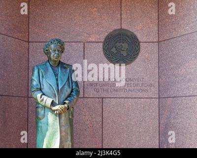 Washington DC, Apr 2 2022 - Vista soleggiata del Franklin Delano Roosevelt Memorial Foto Stock
