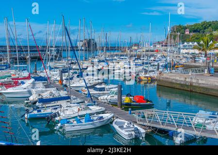 Funchal, Portogallo, 13 giugno 2021: Marina nella città portoghese Funchal. Foto Stock