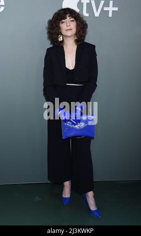 Los Angeles, Stati Uniti. 08th Apr 2022. Jen Tullock all'evento ÔSeveranceÕ finale Screening tenutosi presso il Directors Guild of America Theatre il 8 aprile 2022 a Los Angeles, CA. © Janet Gough / AFF-USA.COM Credit: AFF/Alamy Live News Foto Stock