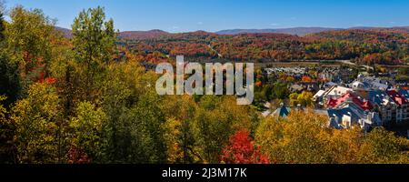 Alloggi presso Mont Tremblant Ski Resort Village in Quebec, Canada; Mont-Tremblant, Quebec, Canada Foto Stock