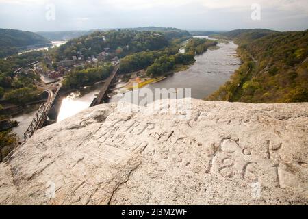 Guerra civile era grafitti su una roccia sopra Harpers Ferry, West Virginia.; Harpers Ferry, West Virginia. Foto Stock