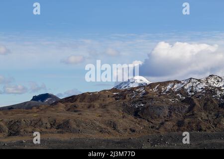 Il ghiacciaio Vatnajokull vicino area Kverfjoll, Islanda paesaggio. Kverkfjoll mountain Foto Stock