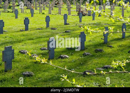 Tombe tedesche della prima Guerra Mondiale, necropoli militare, Zuydcoote, Nord, Hauts-de-France, Francia Foto Stock