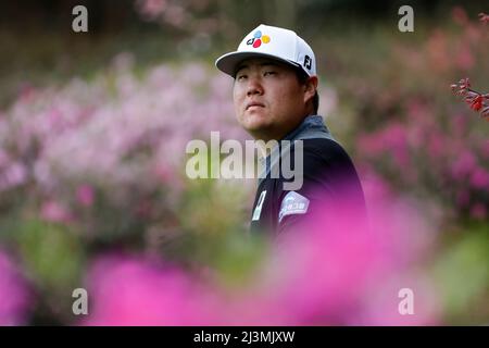 Georgia, Stati Uniti. 08th Apr 2022. (220409) -- AUGUSTA, 9 aprile 2022 (Xinhua) -- im Sungjae della Corea del Sud reagisce durante il secondo turno del 2022 il torneo di golf Masters all'Augusta National Golf Club, ad Augusta, negli Stati Uniti, il 8 aprile 2022. (Torneo Masters golf/Handout via Xinhua) Credit: Xinhua/Alamy Live News Foto Stock