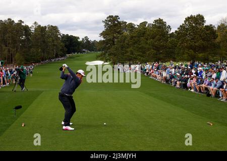 Georgia, Stati Uniti. 08th Apr 2022. (220409) -- AUGUSTA, 9 aprile 2022 (Xinhua) -- Hideki Matsuyama del Giappone compete durante il secondo round del 2022 il torneo di golf Masters all'Augusta National Golf Club, ad Augusta, negli Stati Uniti, il 8 aprile 2022. (Torneo Masters golf/Handout via Xinhua) Credit: Xinhua/Alamy Live News Foto Stock