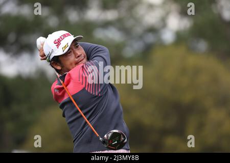 Georgia, Stati Uniti d'America. 08th Apr 2022. Il Japans Hideki Matsuyama si trova a 10th buche durante il secondo round del torneo di golf Masters 2022 all'Augusta National Golf Club di Augusta, Georgia, Stati Uniti, il 8 aprile 2022. Credit: Koji Aoki/AFLO SPORT/Alamy Live News Credit: AFLO Co. Ltd./Alamy Live News Foto Stock