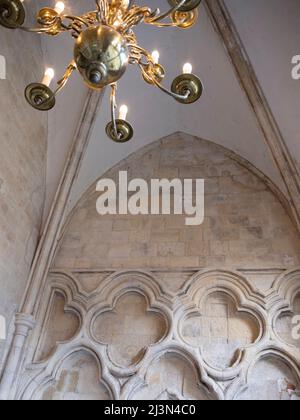 La Cattedrale di Chichester, formalmente conosciuta come la Chiesa Cattedrale della Santissima Trinità, è la sede del vescovo anglicano di Chichester. Foto Stock