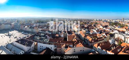 Tetti della città di Budweis (Ceske Budejovice) nella Repubblica Ceca Foto Stock