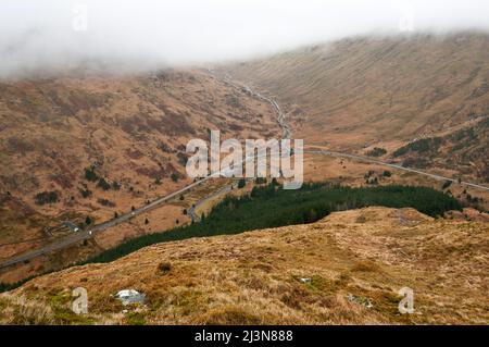 Vista da Beinn An Lothain su Glen Kinglas, Argyll e Bute, Scozia Foto Stock