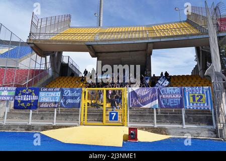 Stadio Via del Mare, Lecce, Italia, 09 aprile 2022, SPAL Supporters durante US Lecce vs SPAL - partita di calcio italiana Serie B. Foto Stock