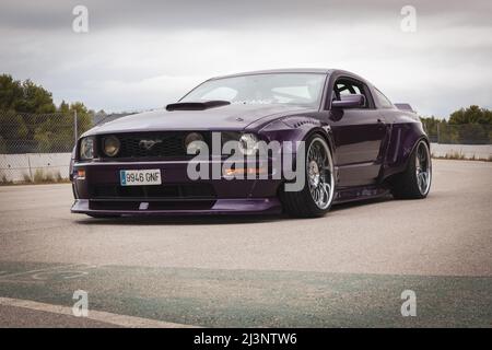 MONTMELLO, SPAGNA-10 OTTOBRE 2021: 2007 Ford Mustang GT/CS (quinta generazione, S197) Foto Stock