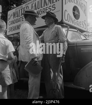 Candidato al congresso (generale Walter Faulkner) e agricoltore del Tennessee. Crossville, Tennessee. Foto Stock