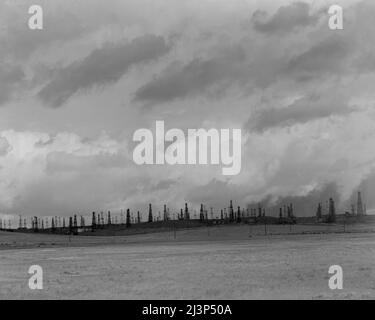 Campi di olio. Kern County, California. Foto Stock