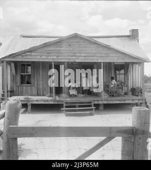 Casa dello sharrecropper del tabacco vicino a Douglas, Georgia. Foto Stock