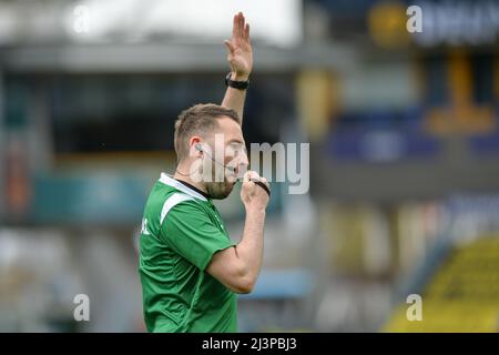 Huddersfield, Inghilterra - 9th Aprile 2022 - Recheree Liam Moore. Rugby League Betfred Super Challenge Cup quarti di finale Huddersfield Giants vs Hull FC al John Smith's Stadium, Huddersfield, Regno Unito Dean Williams Foto Stock