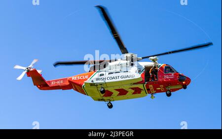 Irish Coast Guard Sikorsky S-92 Elicottero con ascensore medio Foto Stock