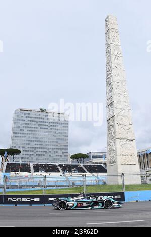 9th aprile 2022, circuito Cittadino dell'EUR, Roma, Italia; FIA Formula e del round Roma 4th; Sam Bird (gbr) Jaguar TCS Racing Foto Stock