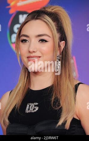 Santa Monica, California. 9th Apr 2022. Elenco Peyton agli arrivi per i premi Kids' Choice Nickelodeon 2022 - Arrivi, The Barker Hangar, Santa Monica, CA 9 aprile 2022. Credit: Elizabeth Goodenough/Everett Collection/Alamy Live News Foto Stock