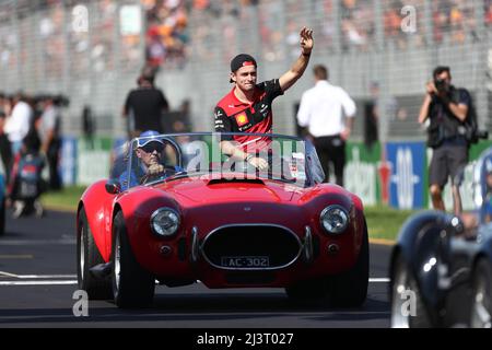 Albert Park, Melbourne, Victoria, Australia. 10th Apr 2022. FIA Formula uno World Championship 2022 - Formula uno Rolex Australian Grand Prix - Charles Leclerc ( Monaco ) Racing per la Scuderia Ferrari durante la sfilata dei piloti -Image Credit: brett keating/Alamy Live News Foto Stock