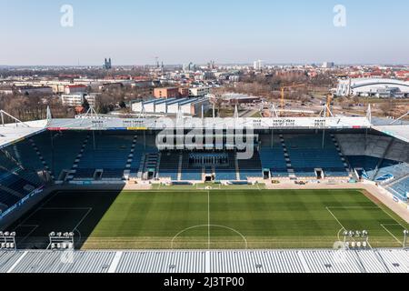 Magdeburg, Germania - Marzo 2022: Vista aerea sulla MDCC-Arena, stadio sede del 1. FC Magdeburg Foto Stock